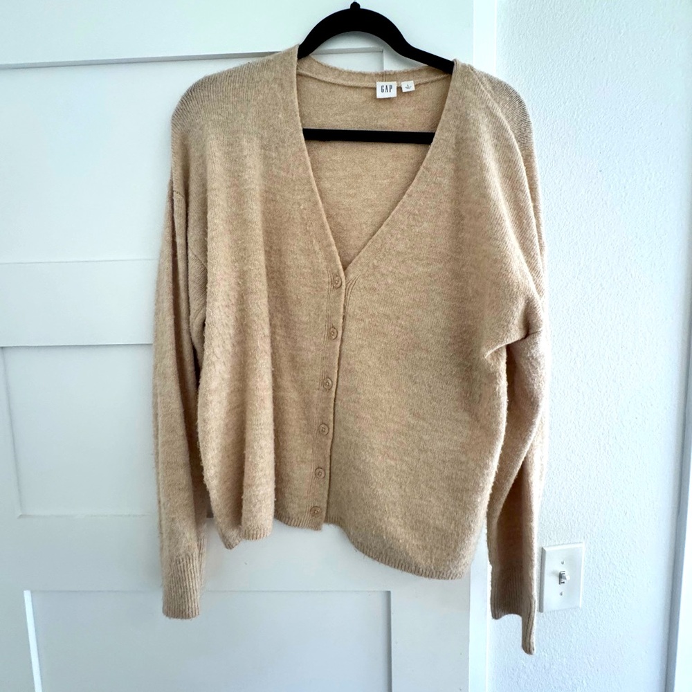 Gap cardigan Large in excellent condition